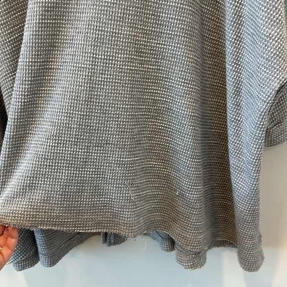 Free People America Oversized Split Back Gray Knit Sweater Top Loose Flowy Boho - Picture 5 of 8